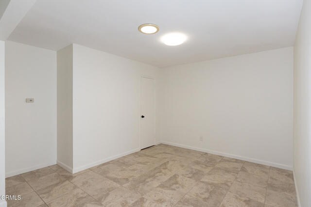 Building Photo - 136 Oxnard Ave