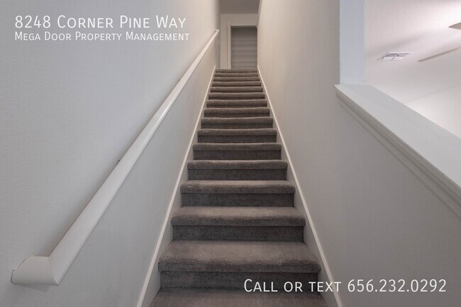 Building Photo - 8248 Cor Pne Wy