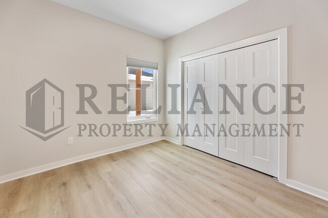 Building Photo - 12422 Blanford St