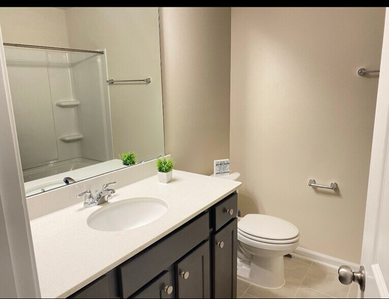 Building Photo - 5612 Preveza Pl