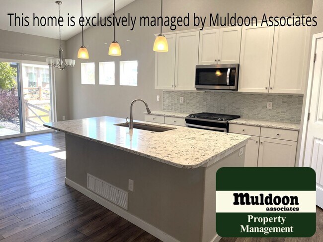 Building Photo - Immaculate Banning Lewis rancher