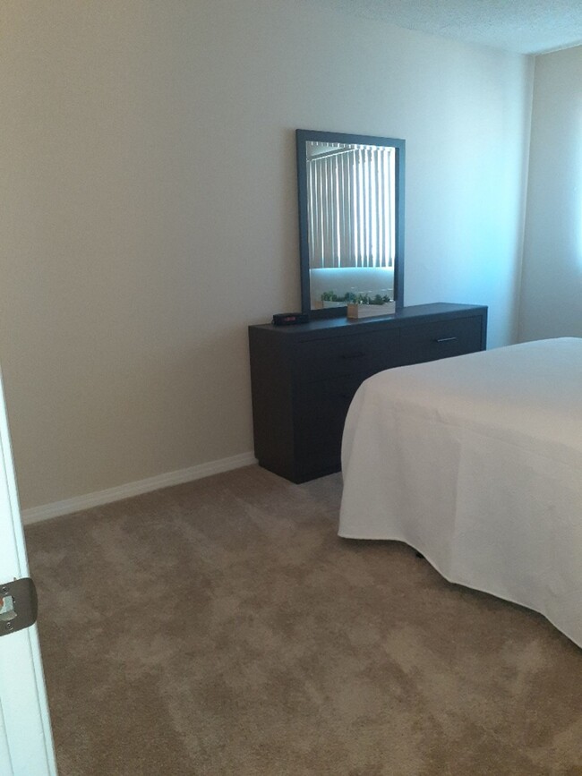 Building Photo - Apply Now move-in ready
