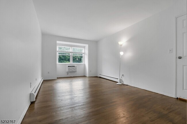 Building Photo - 514 Andria Ave