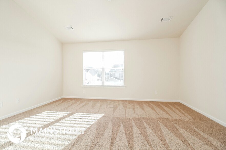 Building Photo - 2618 Stinger Dr