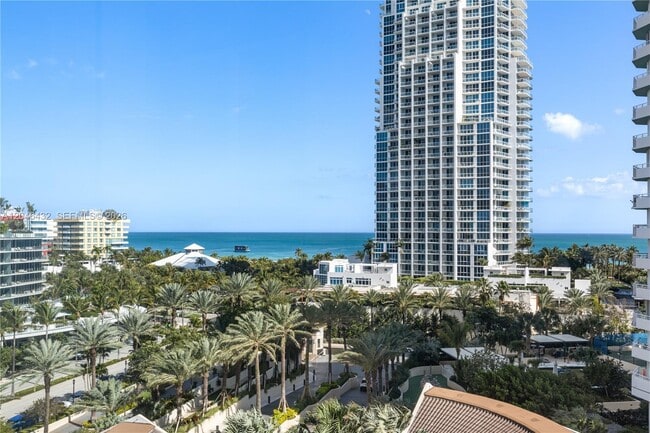 Building Photo - 300 South Pointe Dr