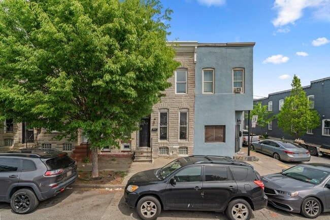 Building Photo - 2518 E Fayette St