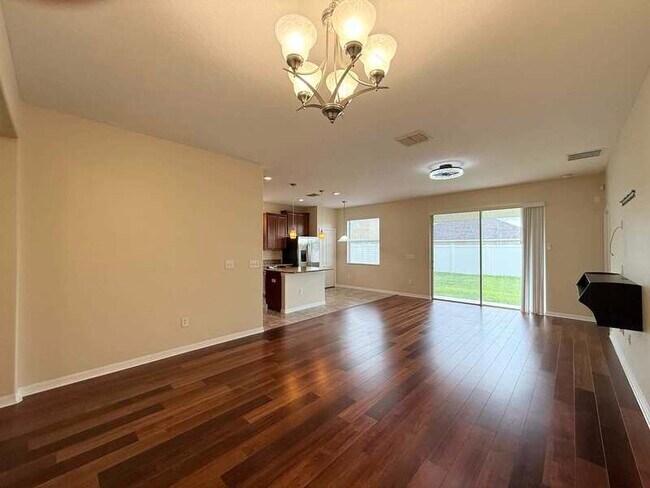 Building Photo - 930 Meadow Glade Dr