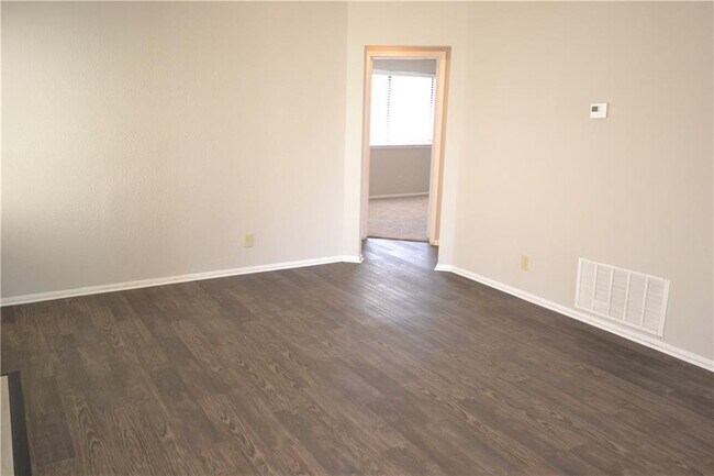Building Photo - 1105 Green Valley Cove