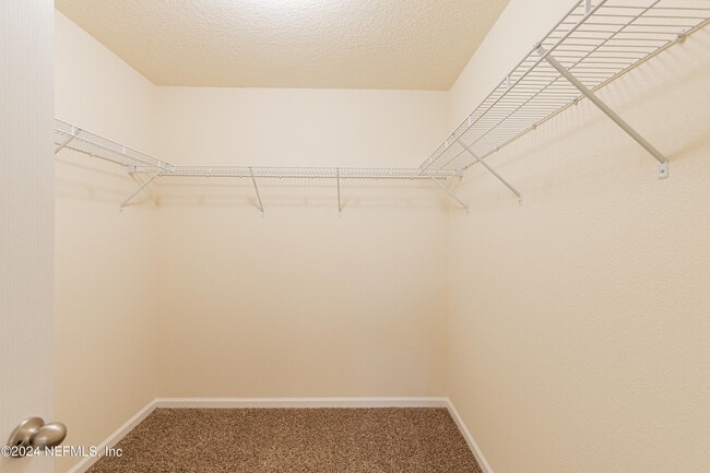 Building Photo - 3474 Cliffside Way