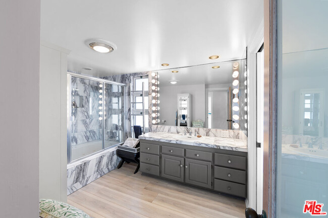 Building Photo - 27060 Malibu Cove Colony Dr