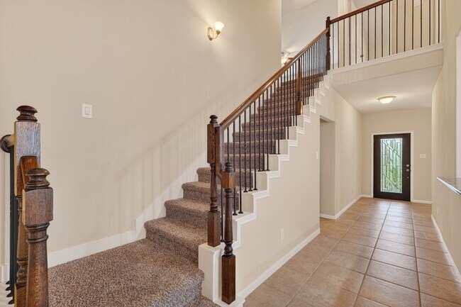 Building Photo - 13302 Hidden Valley Dr