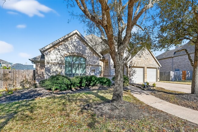 Building Photo - 5115 Field Briar Ln