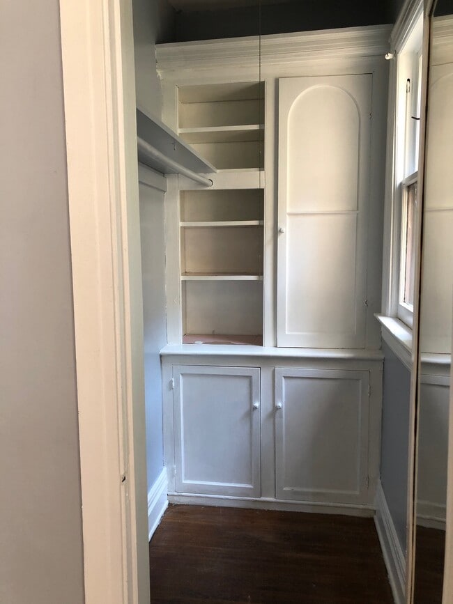 Building Photo - 6 Werner Park