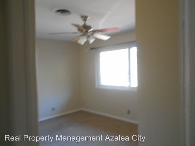 Building Photo - 3 br, 1.5 bath House - 605 Pineridge Place