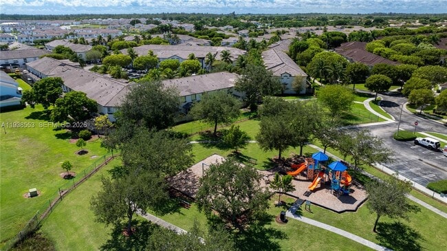 Building Photo - 2229 SE 25th Ave