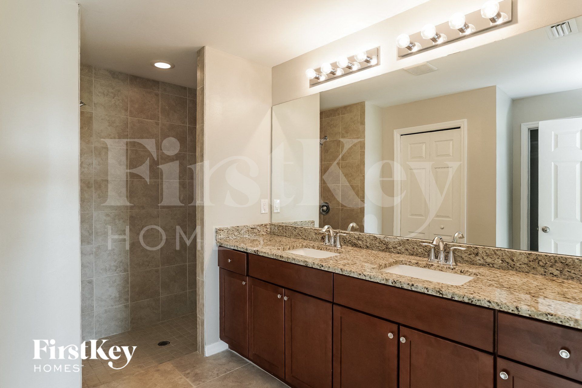 Building Photo - 1121 NW Juanita Pl