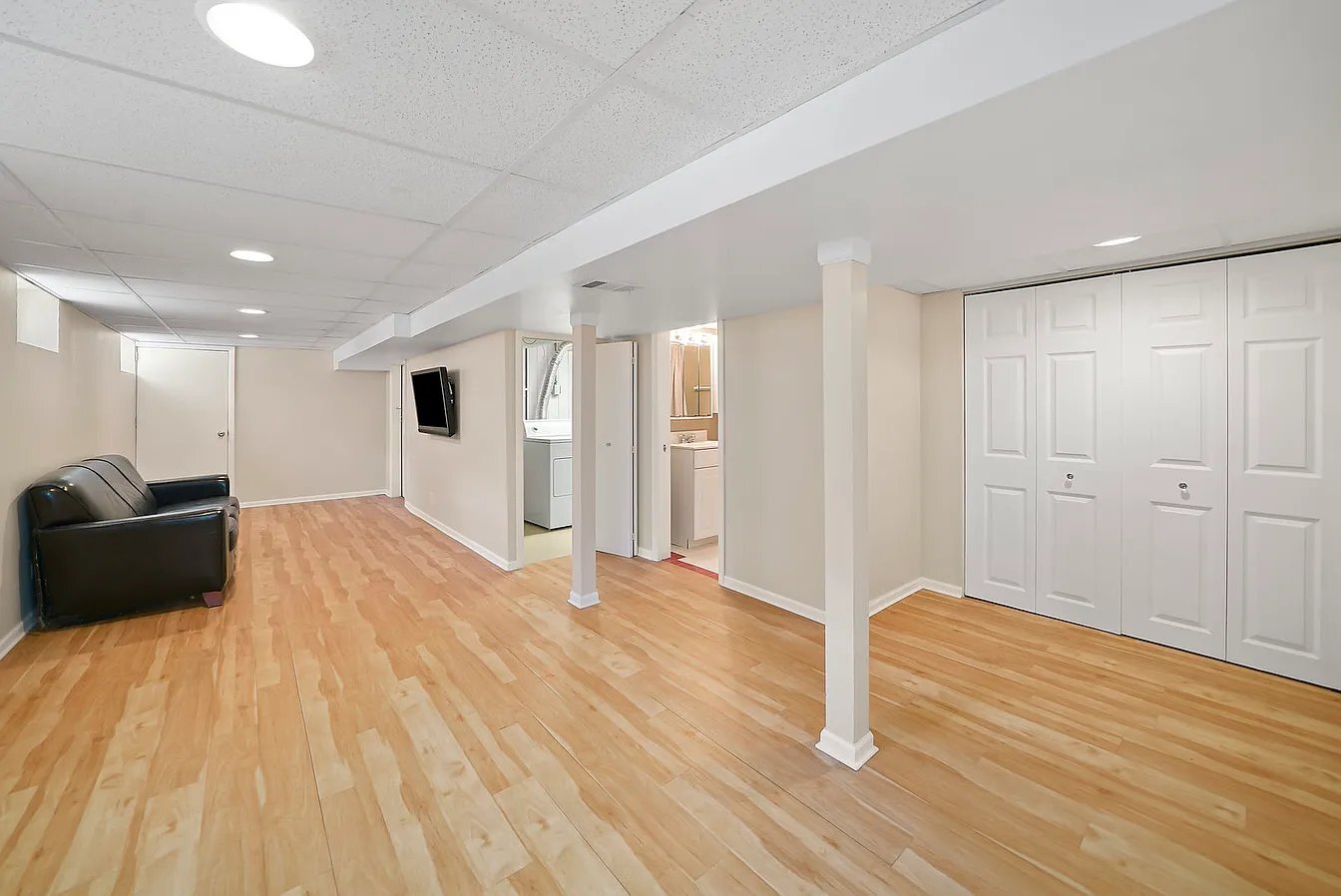 Building Photo - 511 Lyon Ave