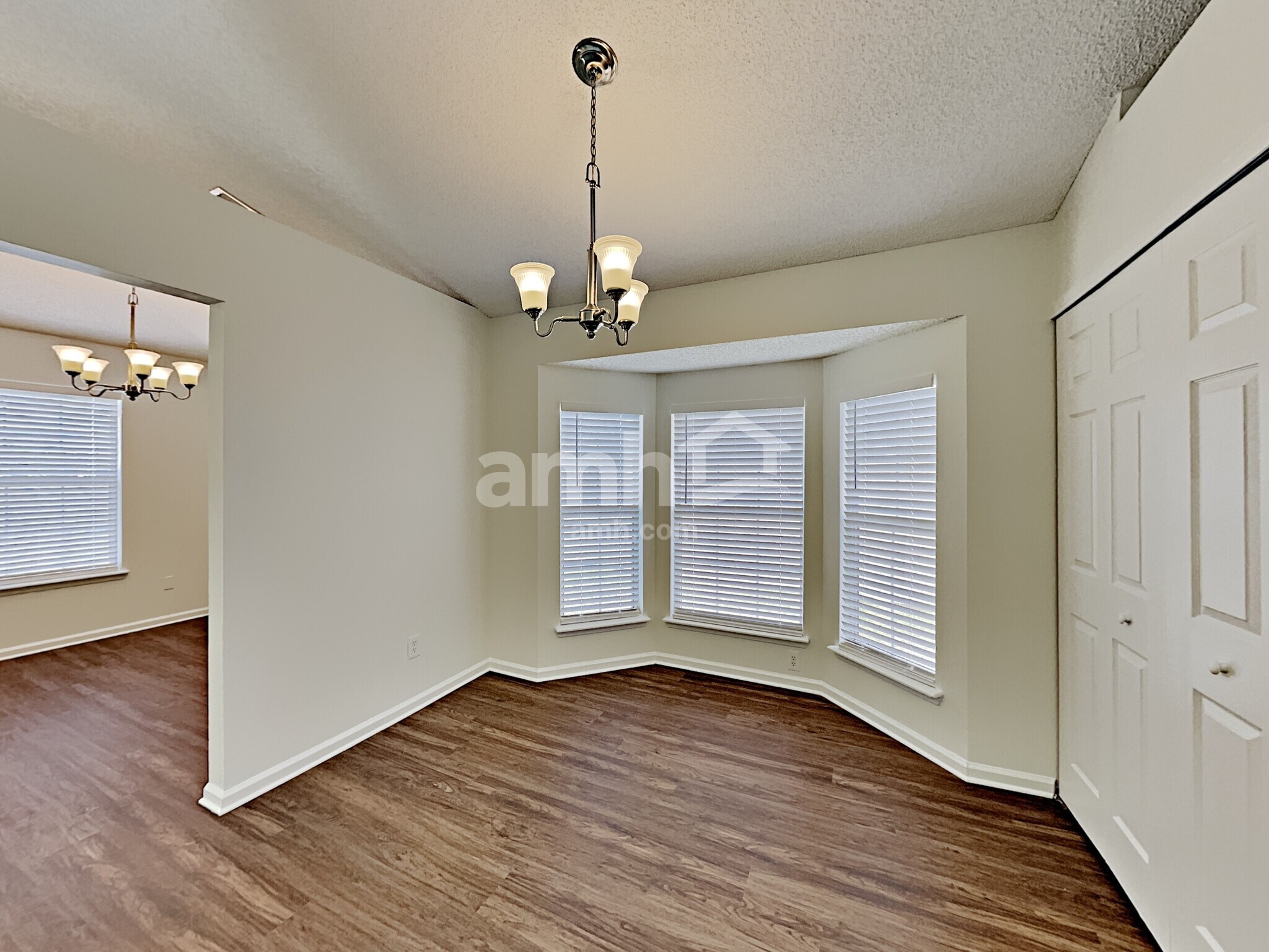 Building Photo - 3155 Olde Sutton Parke Dr
