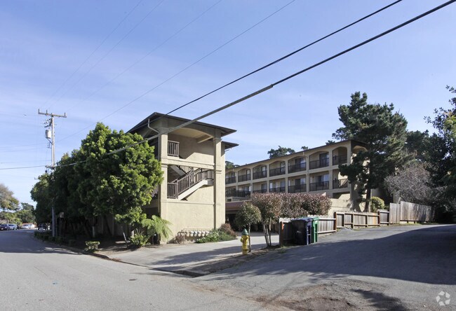 Primary Photo - Villa Pines
