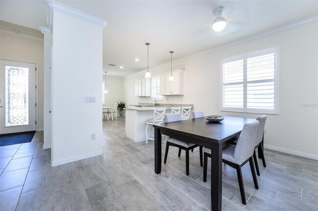 Building Photo - 15145 Spanish Point Dr