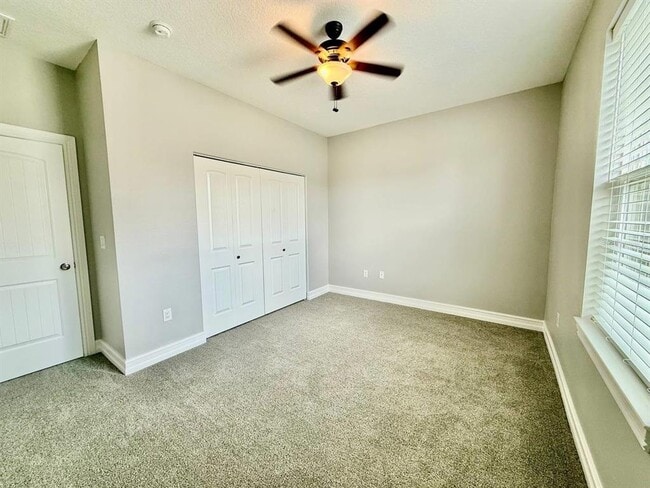 Building Photo - 6921 Interbay Blvd