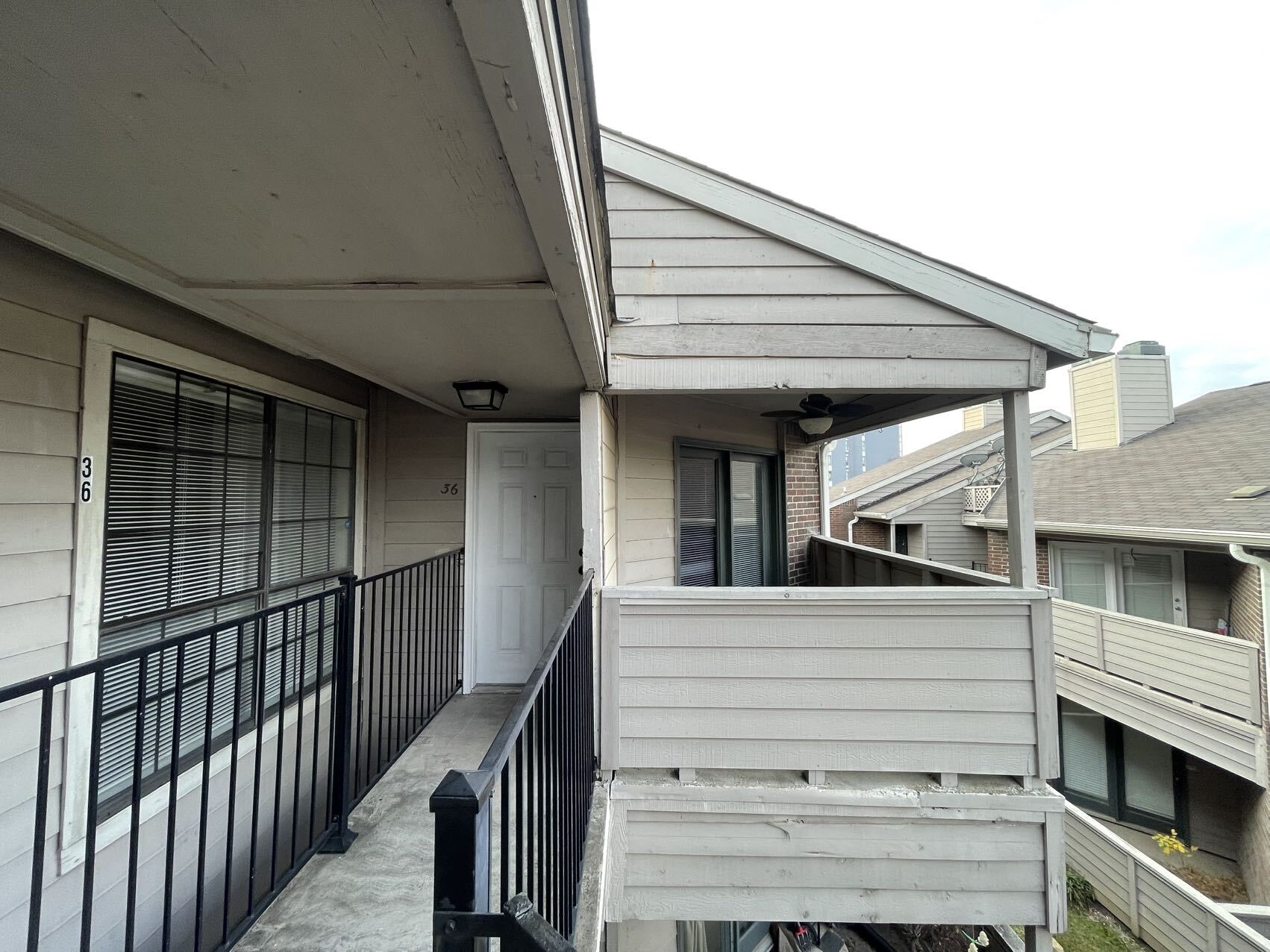 Building Photo - 8545 Midpark Rd