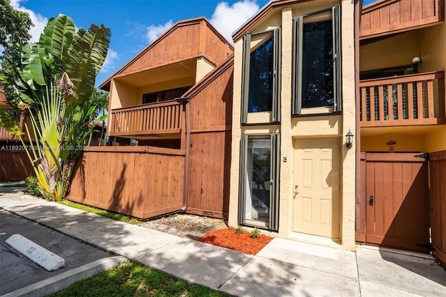 Building Photo - 6211 SW 116th Pl