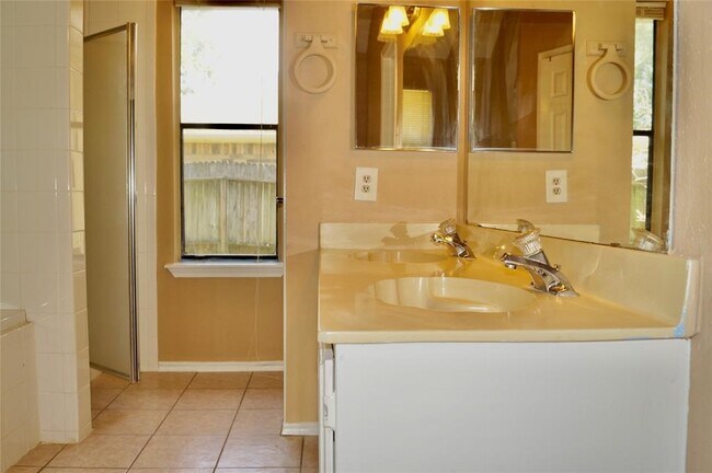 Building Photo - 4230 Hawk Meadow Dr