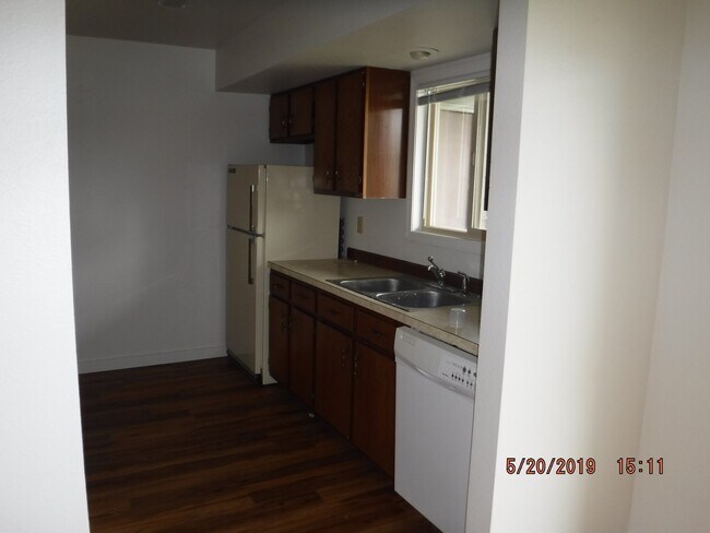 Building Photo - 16 Hoffman Dr