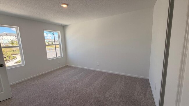 Building Photo - 807 Lynx St