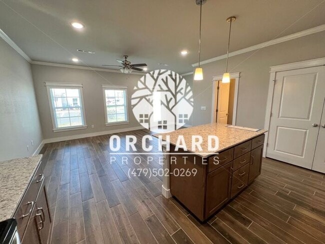 Building Photo - EP 5 | Endura Park-Townhomes in Siloam Springs!