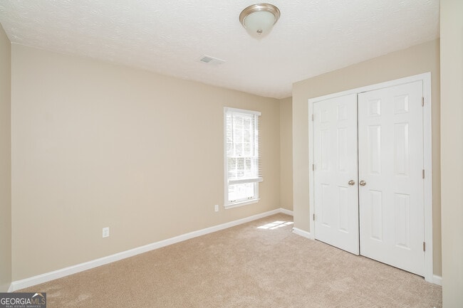 Building Photo - 8418 Waverly Dr