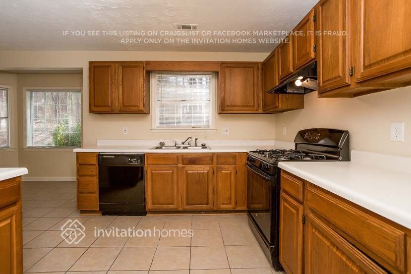 Building Photo - 845 Rambling Rose Ct NW