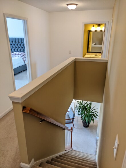 Building Photo - 9786 Emerald Ridge Ave NW