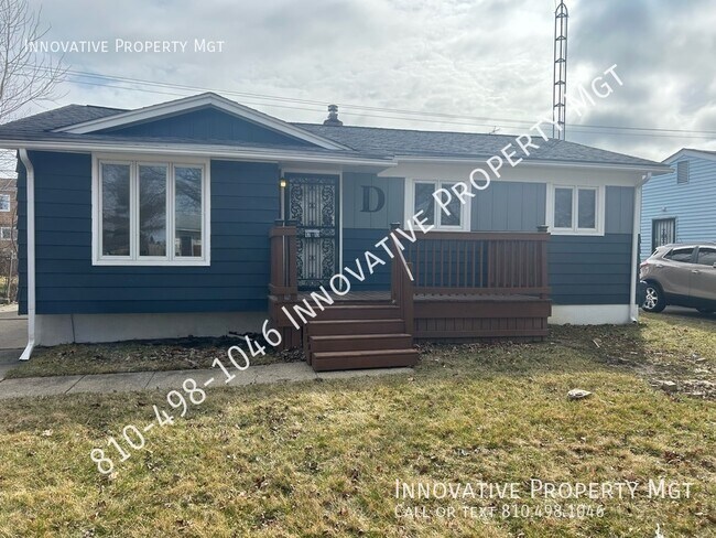 Building Photo - 3 bedroom 1 bath spacious home! newly reno...