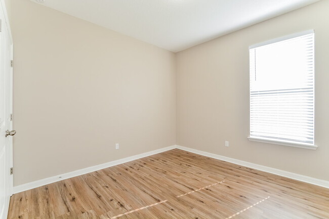 Building Photo - 3209 Olivia Breeze Dr