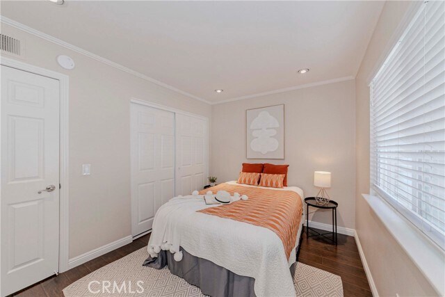 Building Photo - 2422 Coventry Cir