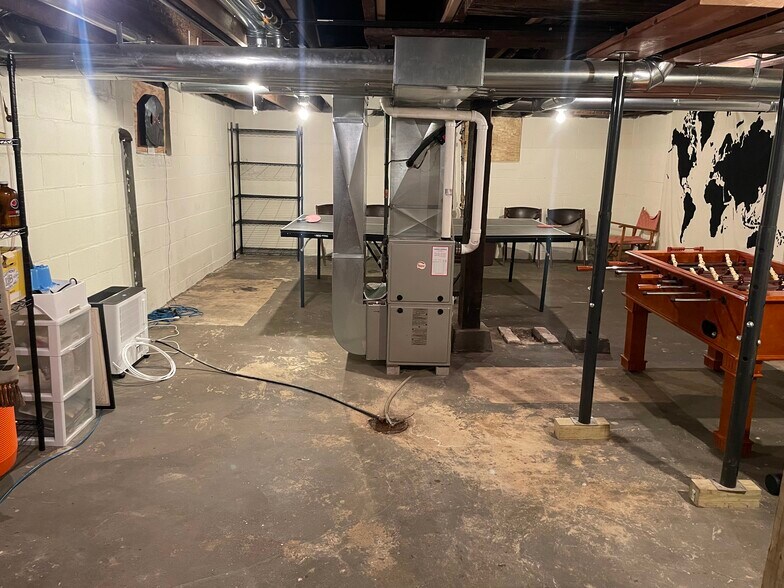 Basement - 3122 N Booth St