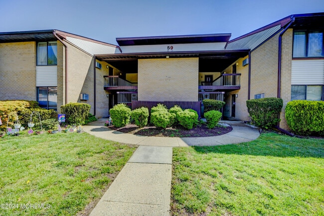 Building Photo - 59 Amberly Dr