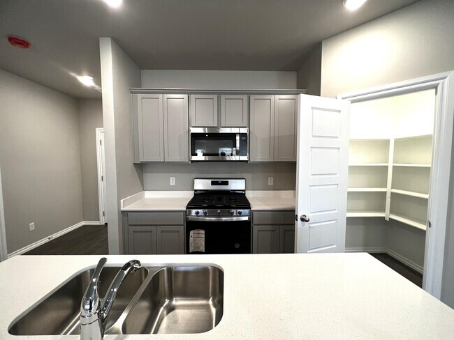 Building Photo - 2717 Dennis Drive