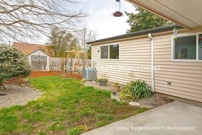 Building Photo - 1815 SE 52nd Ave