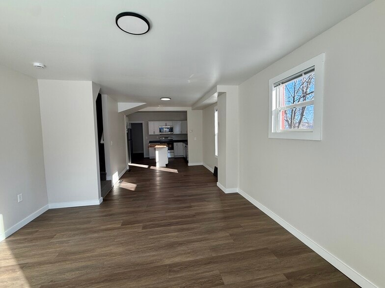 Building Photo - 427 Jefferson St