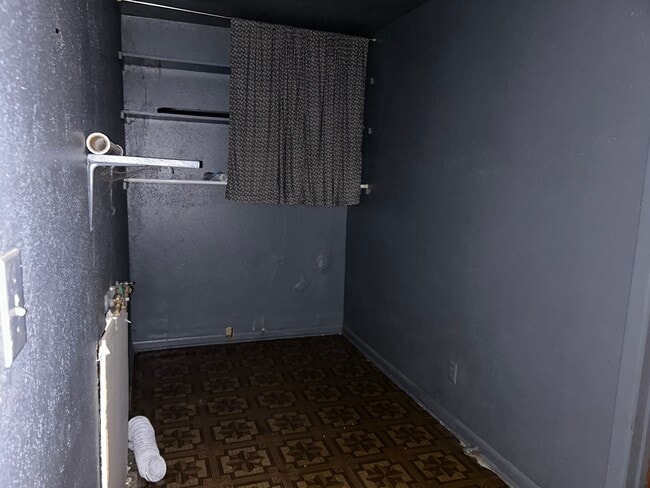 Building Photo - 806 Jackson St