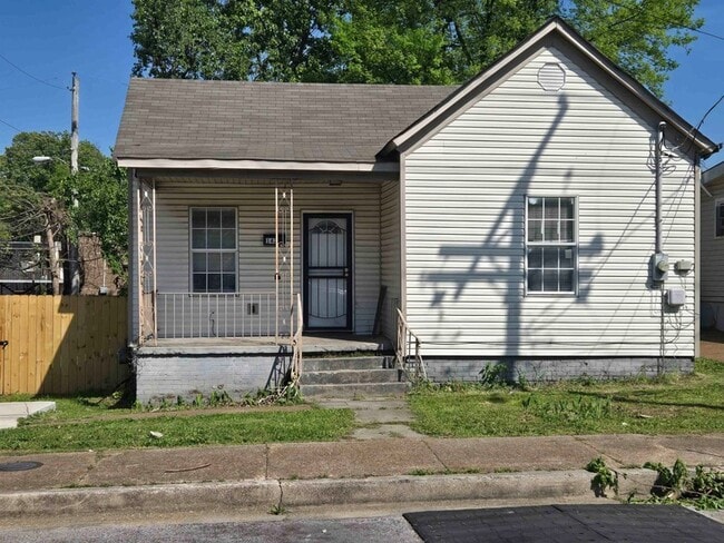 Primary Photo - 142 Angelus St