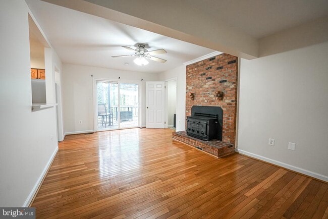 Building Photo - 4230 Avon Dr