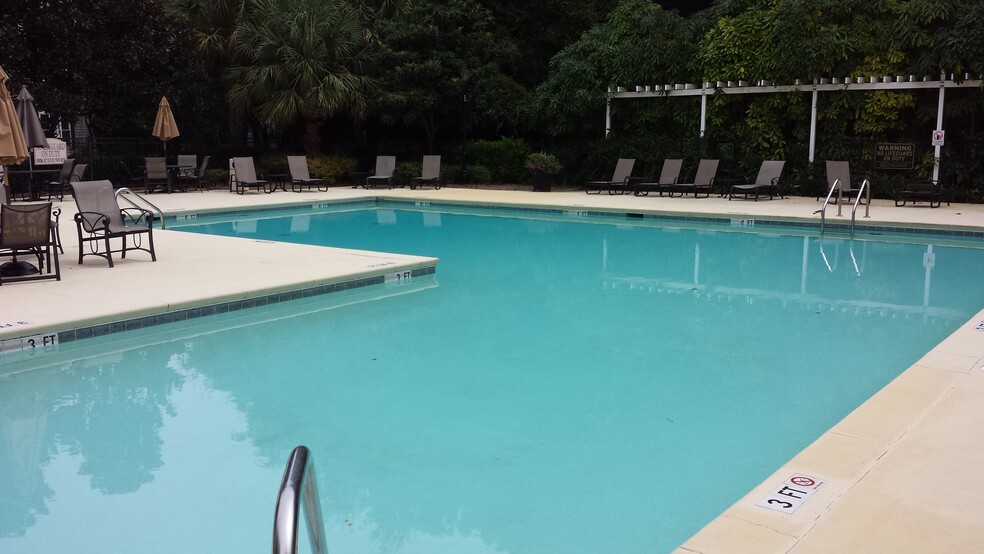 Building Photo - 50 Pebble Beach Cv