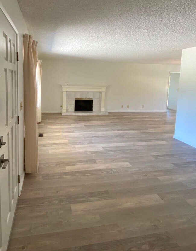 Building Photo - Coming Soon - Green Valley Home in Lovely Park-like Setting