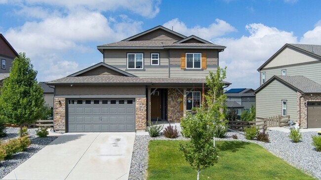 Building Photo - Stunning 4BR House in Aurora