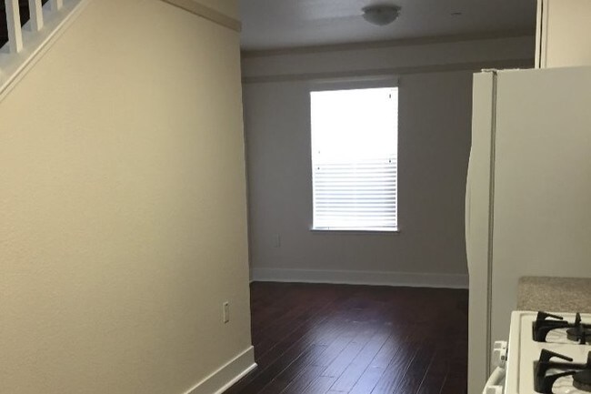 Kitchen to Dining - 1321 G St