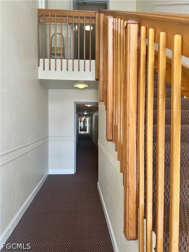 Building Photo - 4802 Tudor Dr